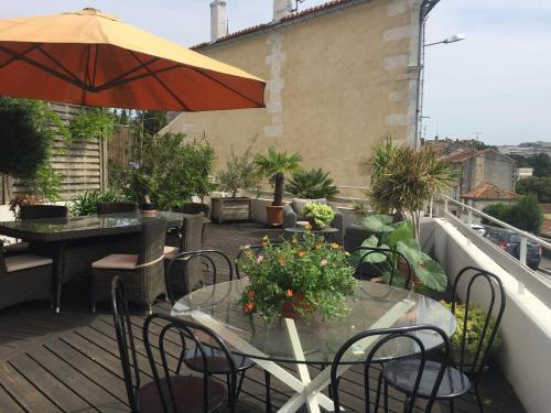 Laferriere Bed & Breakfast Angoulême Екстериор снимка